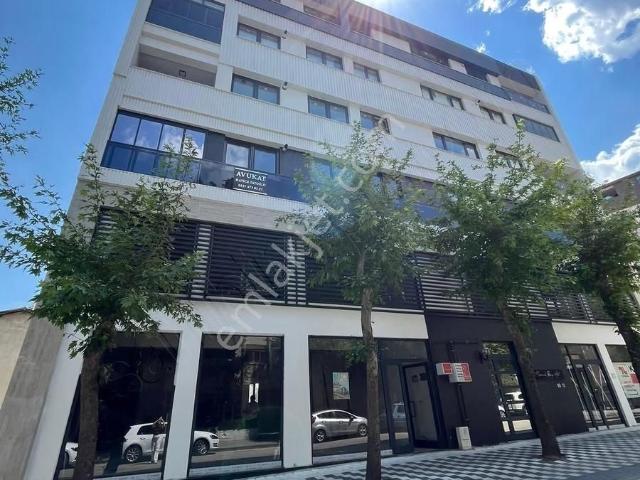 Çelebiler Ana Cadde Üzeri 700 Metrekare Kiralık Dükkan