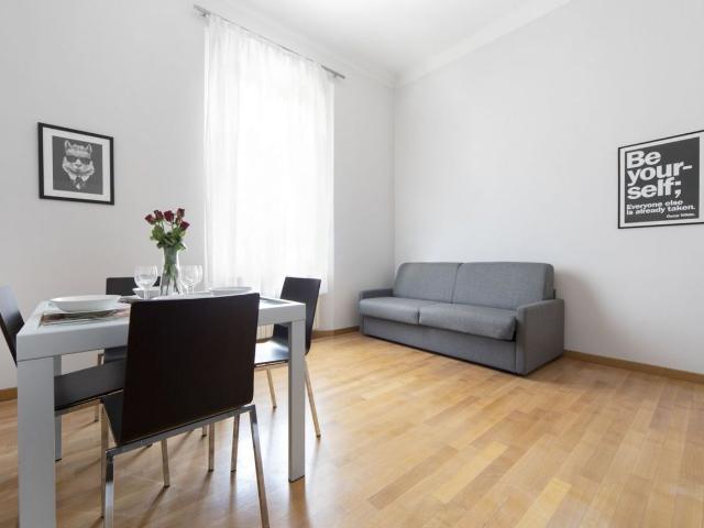 Elegant Marconi Apartment in Bologna Center, Bologna Amsterdam Apartments for Rent