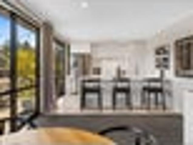 Elegant Modern Living