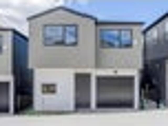 Elegant Modern Living with Master Build Warranty