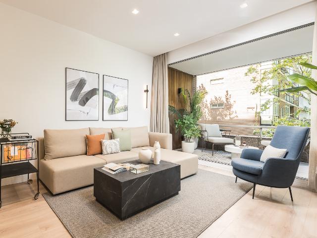 Elegant apartment with terrace in Eurobuilding I