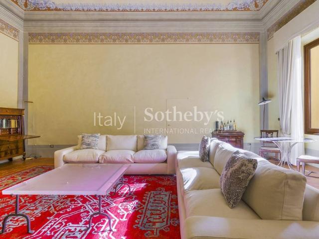 Elegant apartment in Florence’s authentic Oltrarno district