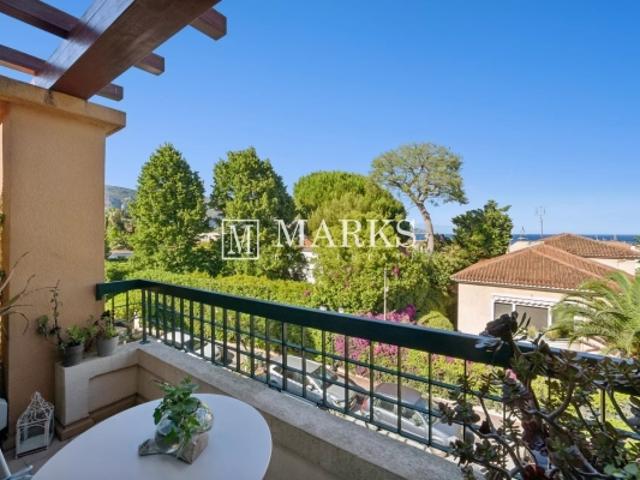 Elégant appartement avec vue mer panoramique