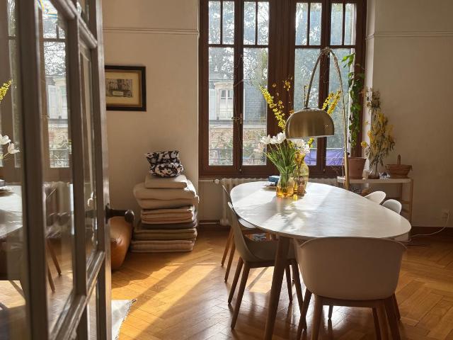 Élégant appartement de caractère – 7 pièces avec hauts ceilings – Champel