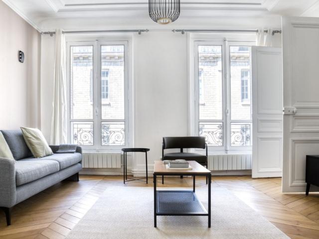 Élégant Appartement Deux Chambres au Cœur de Paris loyer tout inclus
