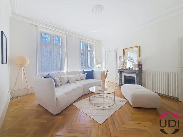 Élégant appartement haussmannien de 119 m² – Cœur de Montluçon
