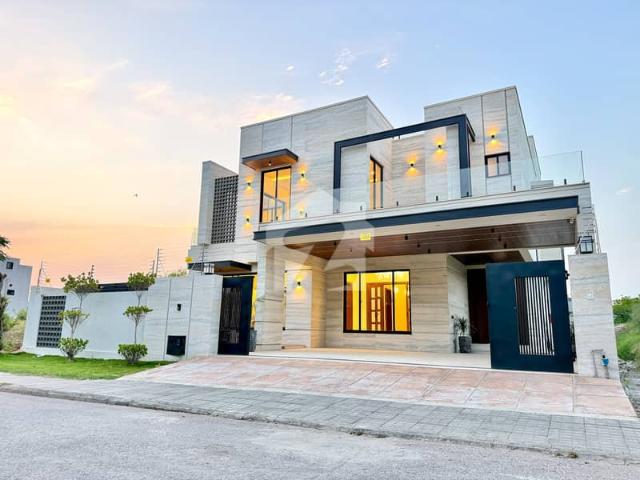 Elegant design one kanal house for sale