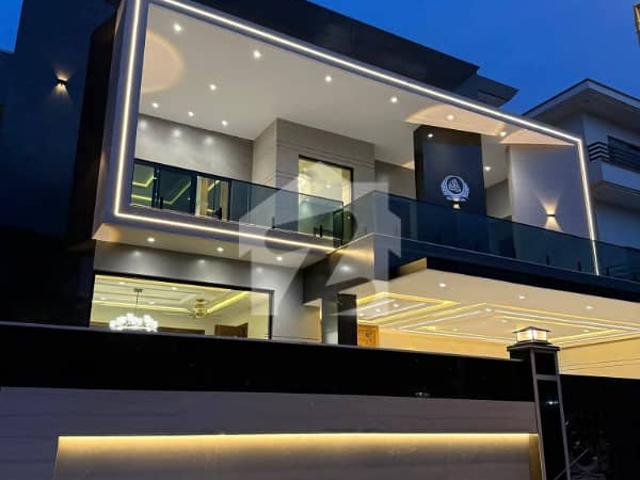 Elegant Designer House Near To Park For Sale