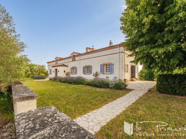 Élégant domaine du XIXe siècle entre Albi et Toulouse, au co. 510m² Albi