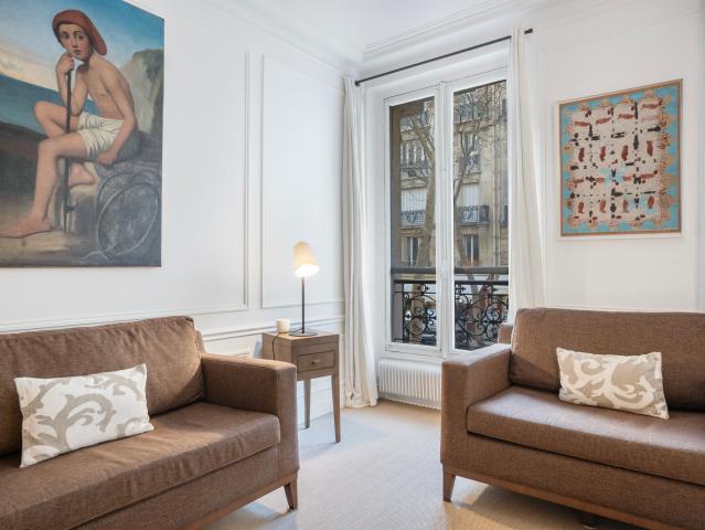 Elegant Furnished 2 Bedroom Apartment – Paris 7th