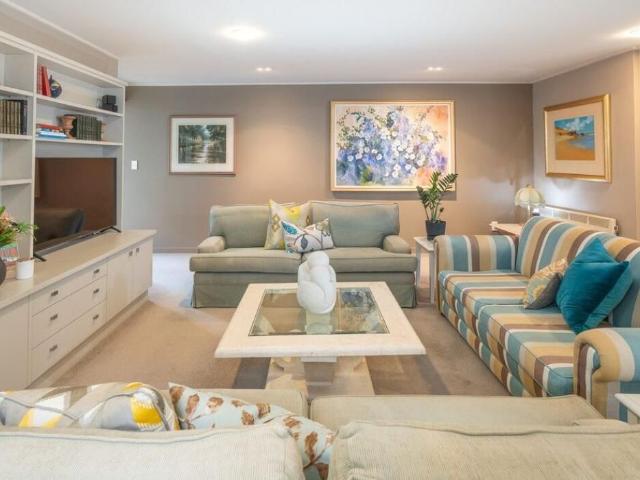 Elegant living in the heart of Thorndon