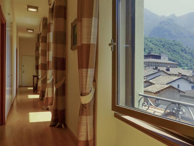 Attic flat with 4.5 rooms on sale in Maroggia 220 m² | dreamo. Ch