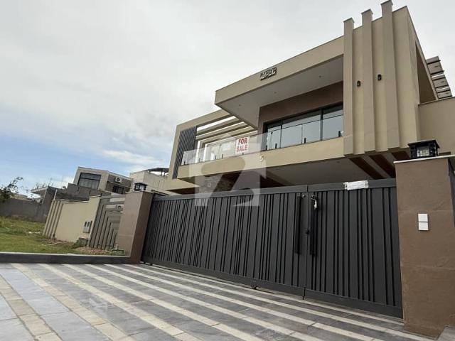 Elegant Residential House For Sale In A Highly Desirable Location