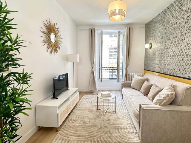 Elegant Studio in the Heart of Opéra District