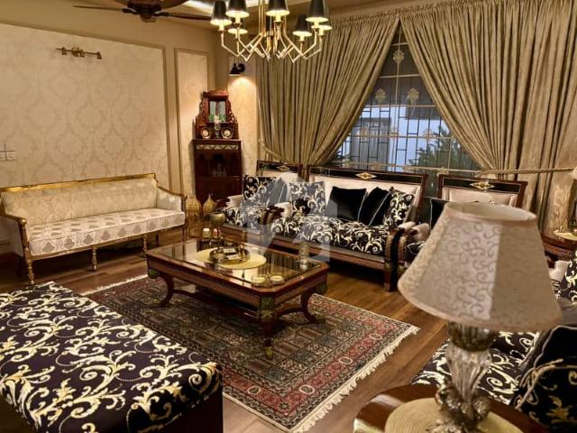 Elegant Slightly Used Bungalow With Basement In Prime Phase 8