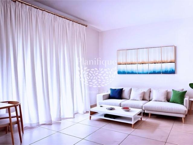 T2 lumineux au 4ème étage avec balcon Centre de Ferney Vol