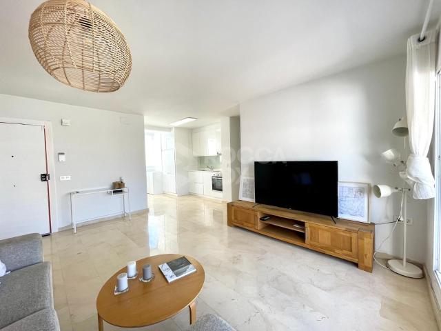 Elegant Two Bedroom Apartment with Mountain Views and Prime Amenities