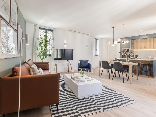 Elegant two bedroom apartment in the heart of Madrid