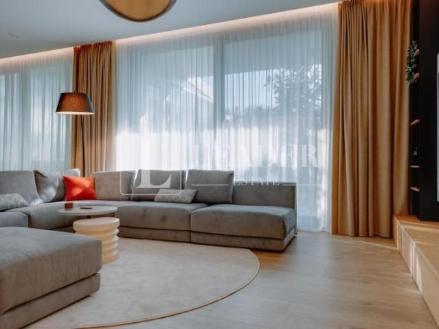 Elegant Villa for Rent in the Exclusive Residence5 Villas