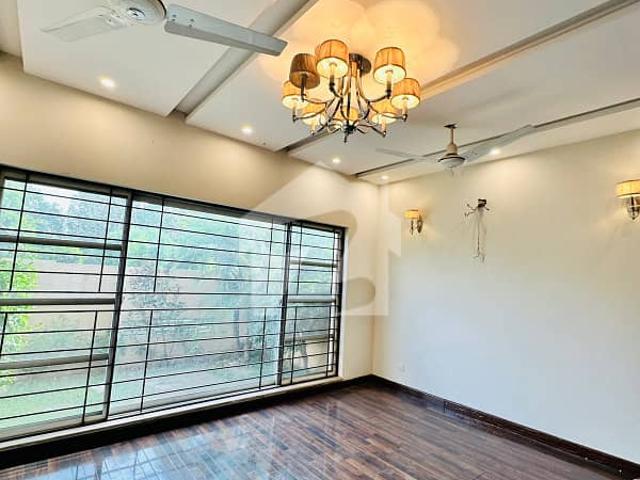 Elegant 10 Marla Family Residence Available For Rent In DHA Phase 6 Beautifully Designed Full House With 4 Bedrooms, Modern Bathrooms, Front &Amp  Back Terrace, Car Porch And Negotiable Rent