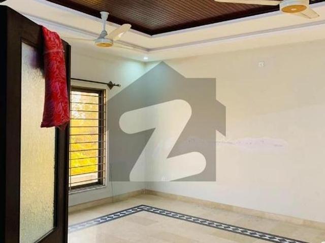 Elegant 10 Marla House for Rent Near Giga Mall | 5 Master Bedrooms | Prime Location DHA Defence Phase 2