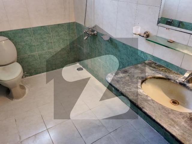 Elegant 1 Kanal Home For Sale In The Heart Of DHA Askari 11 Spacious, Stylish &Amp  Ready To Move In! Askari 11
