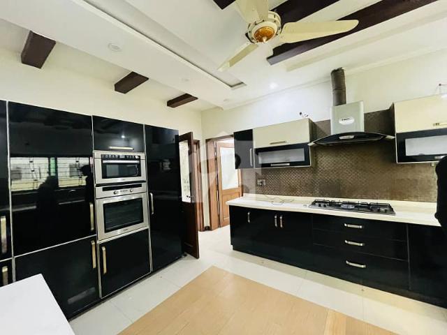Elegant 1 Kanal Slightly Used House For Rent In DHA Phase 5