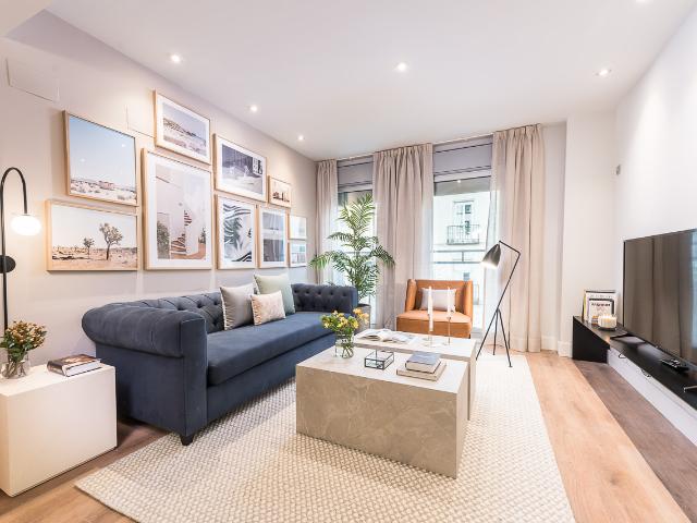 Elegant 2 bedroom apartment for rent in Salamanca neighborhood