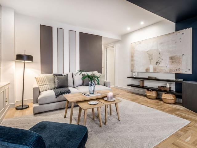 Elegant 2 Bedroom Apartment with Designer Decor and Home Office on Núñez de Balboa, Madrid Amsterdam Apartments for Rent