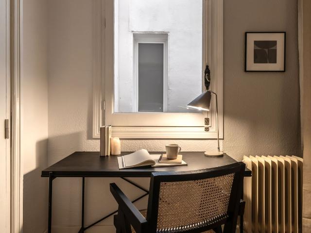 Elegant 2 Bedroom Apartment with Modern Amenities on General Martínez Campos Street, Madrid Amsterdam Apartments for Rent