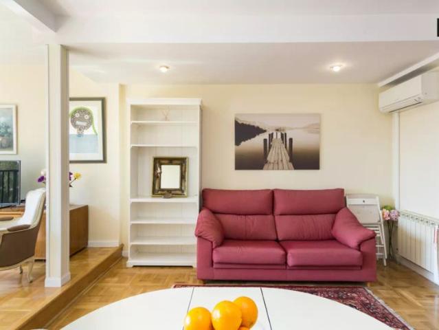 Elegant 2 bedroom apartment with stunning view in Madrid City Center