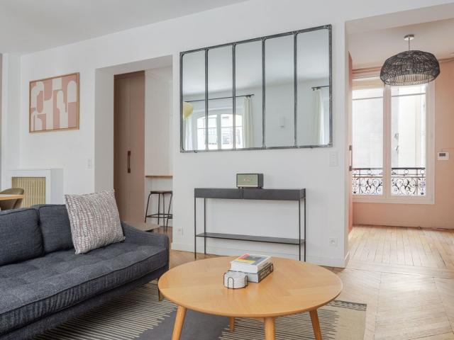Elegant 2 Bedroom Escape in Paris