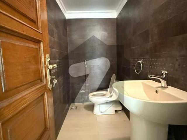 Elegant 2 Kanal House with Big Parking DHA Phase 2 Block S