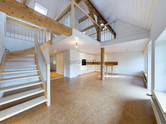 Elegant 3.5 room apartment with balcony, Fehraltorf