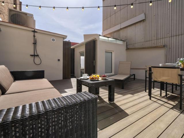 Elegant 3 bedroom flat with a terrace, in Vila de Gràcia