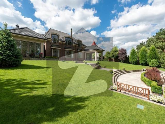 Elegant 3 Kanal House for Sale on Main Park Road Near Serena Hotel