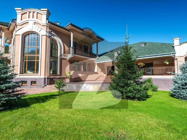 Elegant 3 Kanal House for Sale on Main Park Road Near Serena Hotel Park Road
