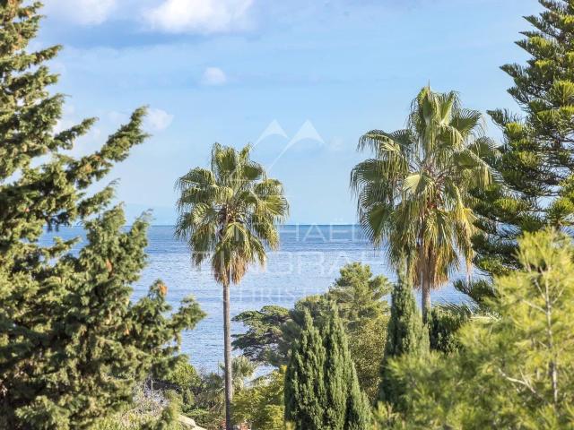 Élégant 3 pièces en étage élevé au cœur du Cap d’Antibes 72m² Antibes