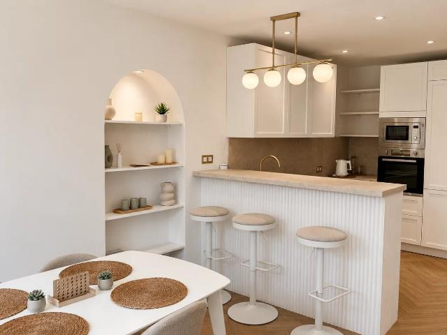 Élégant 3 Pièces Rénové Au Coeur De La Vieille Ville 62m² Villefranche sur Mer