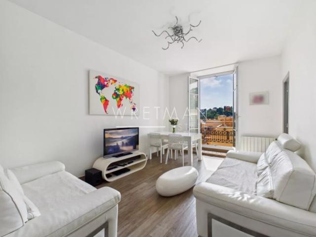 Elégant 3 pièces rénové Résidence belle époque Menton Centre