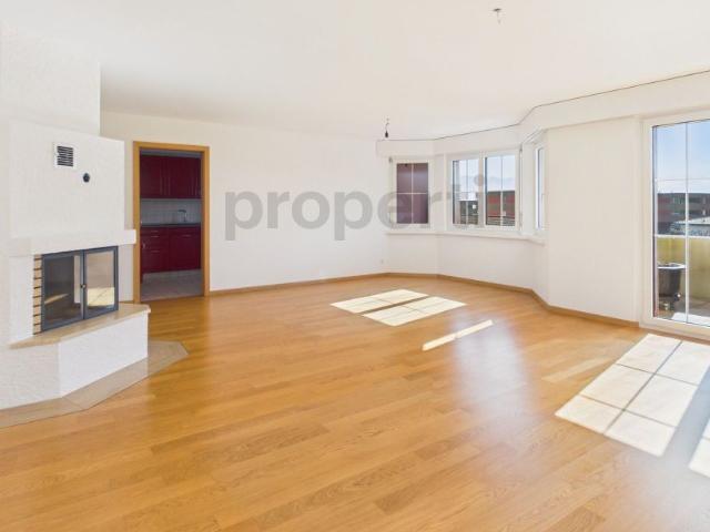 Elegant 4.5 room apartment with balcony in a quiet location in Lüchingen SG