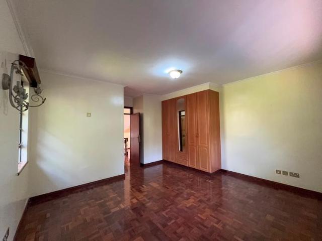 Elegant 4 Bedroom Townhouse To in Old Kitisuru