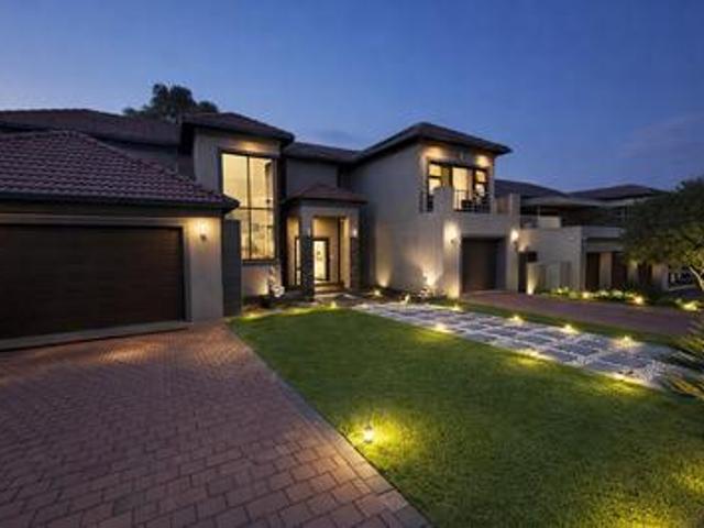 elegant 4 bedroom all en suite home.