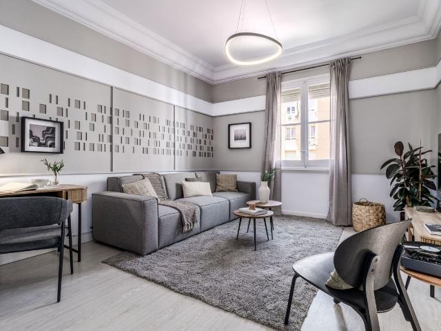 Elegant 4 Bedroom Apartment with Private Terrace and Modern Design on Castelló Street, Madrid Amsterdam Apartments for Rent