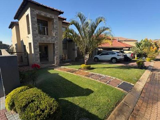 elegant 4 bedroom family home on the.