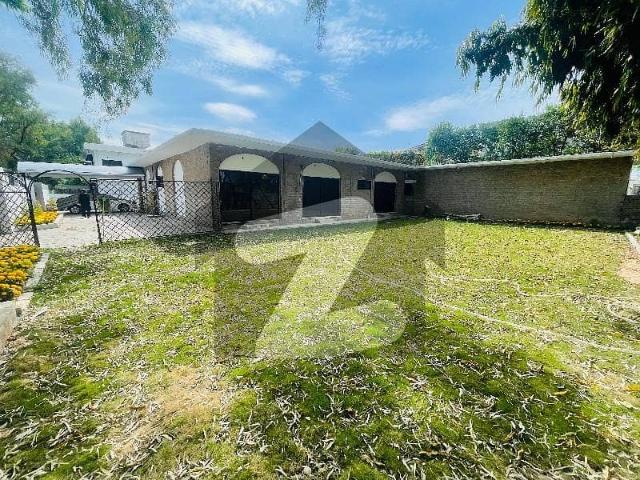 Elegant 4 Bedroom Single Story Residence with Expansive Garden