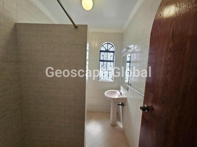 Elegant 5 Bedroom Townhouse for Rent in Riverside
