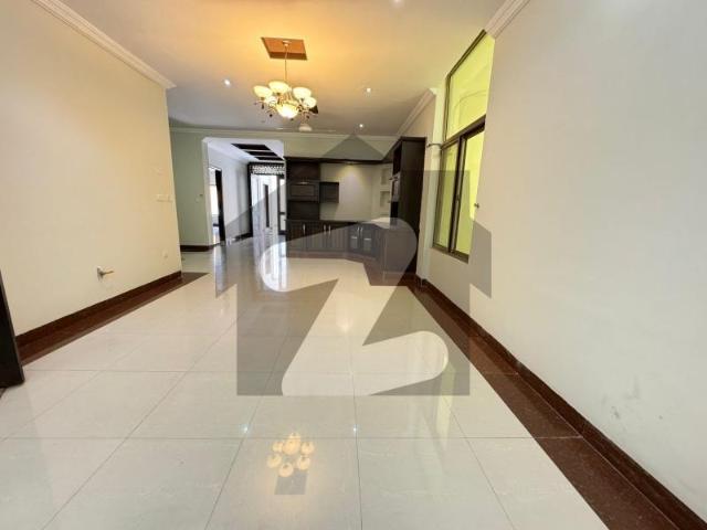 Elegant 5 Bedrooms Double Storey 1000 Square Yards House For Sale In E 7