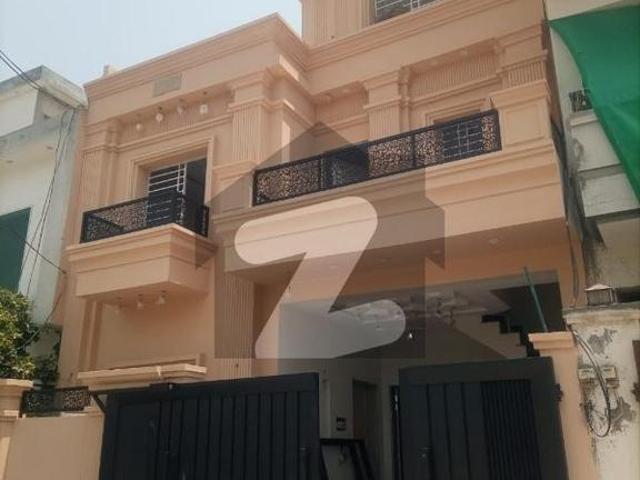Elegant 5 Marla Designer House for Sale New City Phase 2