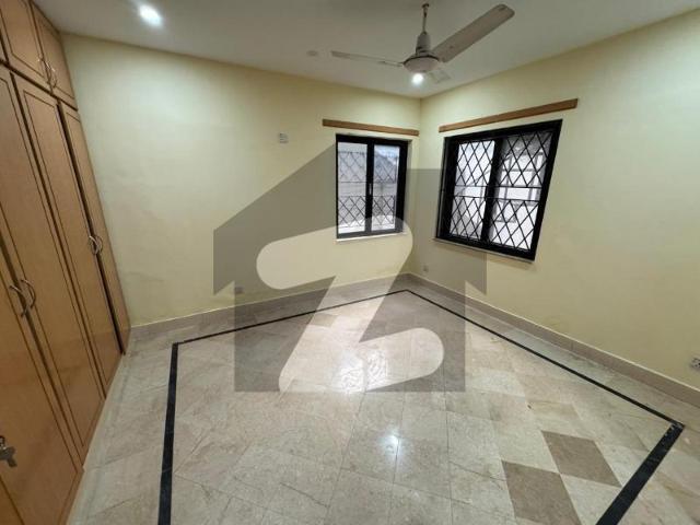 Elegant 6 Bedrooms Double Storey 666 Square Yards House For Sale In F 7